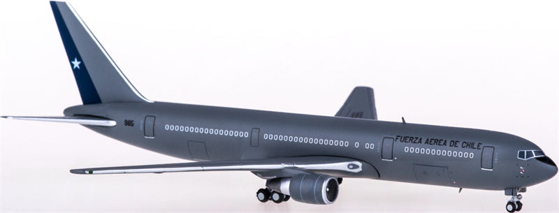 JC Wings Chilean Air Force Boeing 767-300ER 985 1:400 Diecast Model view 3
