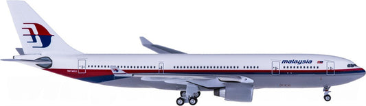 AeroClassics Malaysia Airlines Airbus A330-200 9M-MKX 1:400 Diecast Model view 1