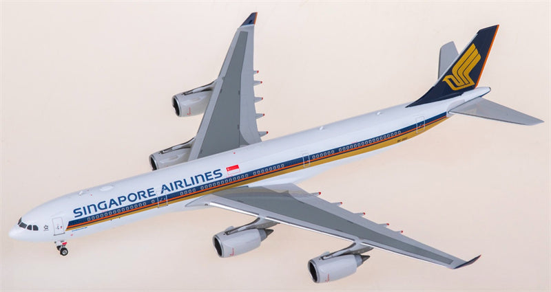 Phoenix Singapore Airlines Airbus A340-500 9V-SGC 1:400 Diecast Model view 2