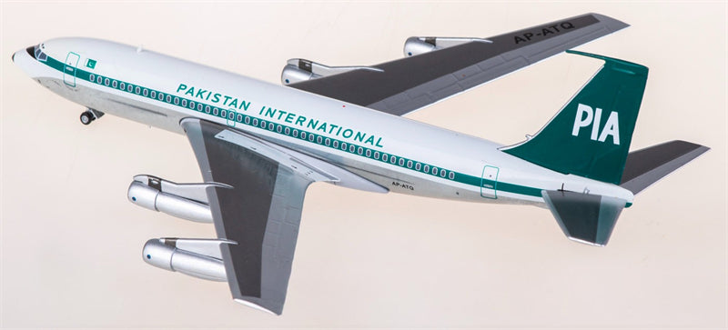 AeroClassics PIA Boeing 720B AP-ATQ 1:200 Diecast Model view 2
