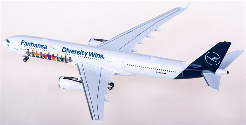 NG Models Lufthansa Airbus A330-300 D-AIKQ 1:400 Diecast Model view 4