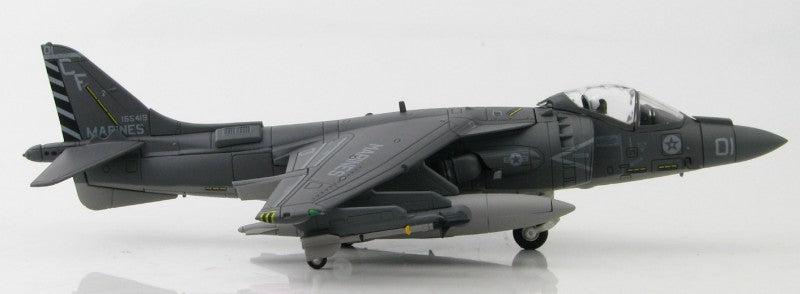 HOBBY MASTER USMC AV-8B VMA-211 1:72 Model   Wake Island Avengers 165419