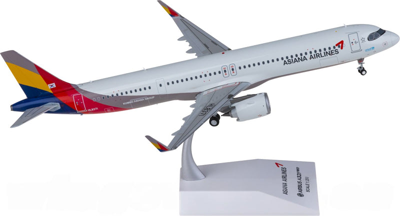 JC Wings Asiana Airlines Airbus A321neo HL8371 1:200 Diecast Model view 1