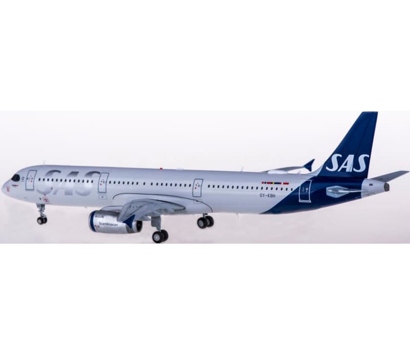 JC Wings SAS Airbus A321 OY-KBH 1:200 Aircraft Pre-built  Airliner Model Display