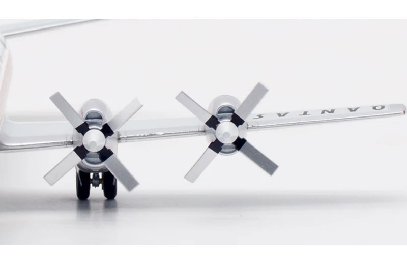 INFLIGHT 1:200 Qantas L-188 VH-ECA  DIECAST Model