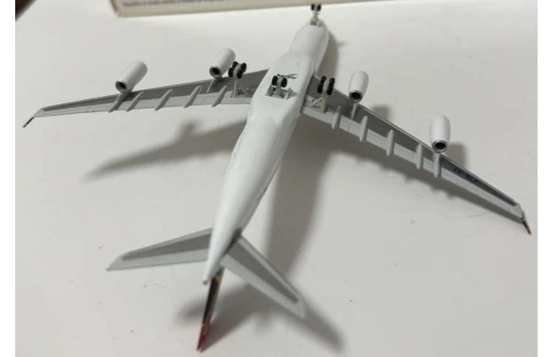 Herpa South African Airways Airbus A340-200 ZS-SLF 1:500 Aircraft Pre-built  Airliner Model Display
