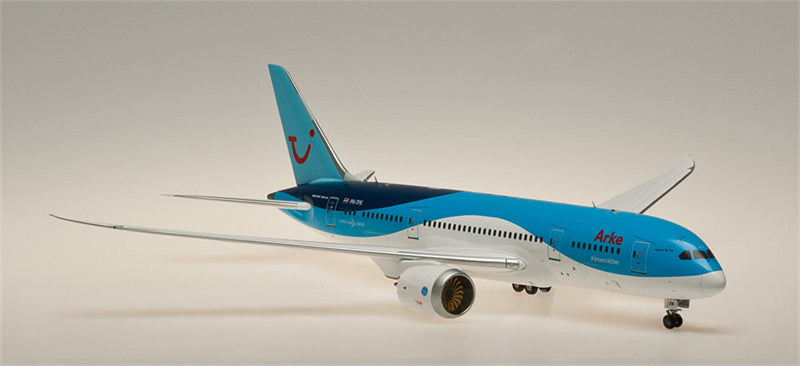 JC Wings Arkefly Boeing 787-8 PH-TFK 1:200 Diecast Model view 2