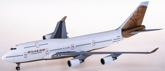 JC Wings Atlas Air Boeing 747-400 N263SG 1:200 Diecast Model view 1
