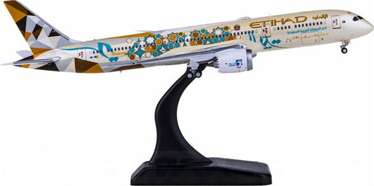 JC Wings Etihad Airways Boeing 787-9 Dreamliner A6-BLI choose Saudi Arabia 1:400 Diecast Model view 1
