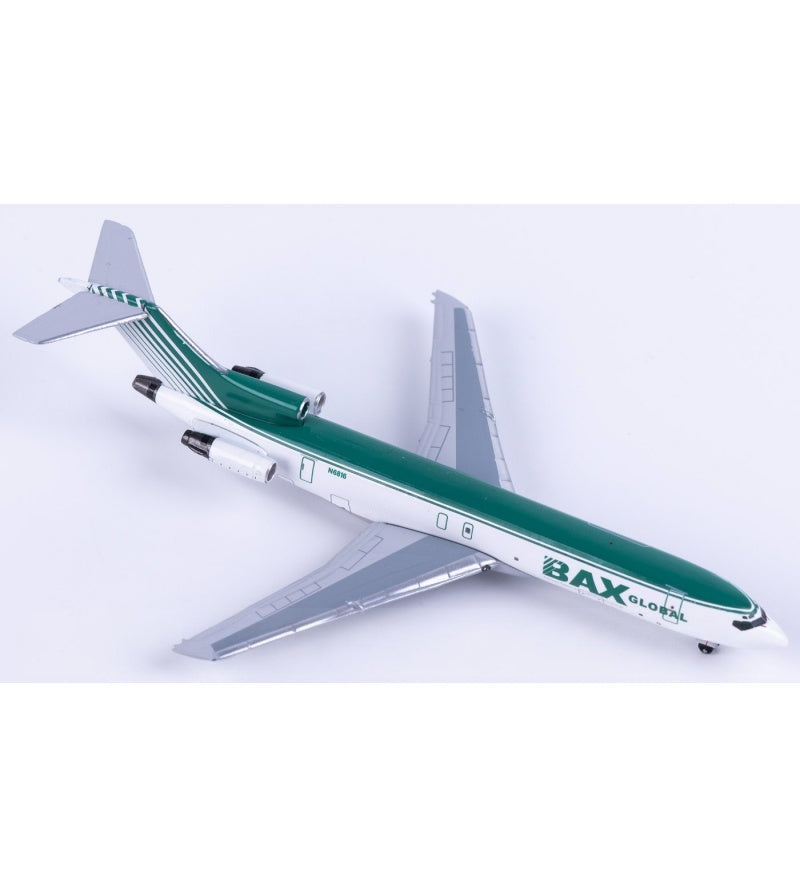 Aeroclassics 1:400 BAX Global Boeing 727-200 N6816  DIECAST Model