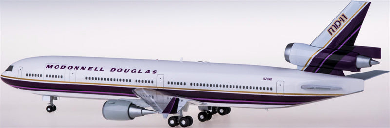 Hogan Thai Airways for McDonnell Douglas MD-11 N211MD 1:200 Aircraft Pre-built  Airliner Model Display