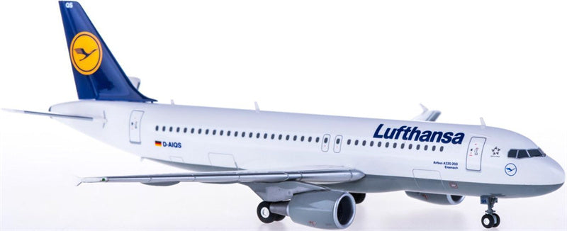 Herpa Lufthansa Airbus A320 D-AIQS 1:200 ABS Model view 1