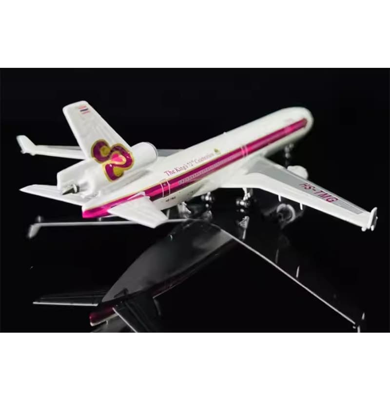 Phoenix Thai Airways McDonnell Douglas MD-11 HS-TMG 1:400 Aircraft Pre-built  Airliner Model Display