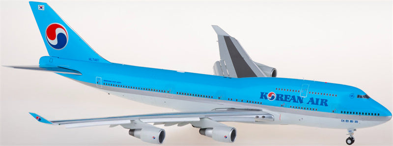 JC Wings Korean Air Boeing 747-400 HL7461 Flaps Down 1:200 Diecast Model view 2