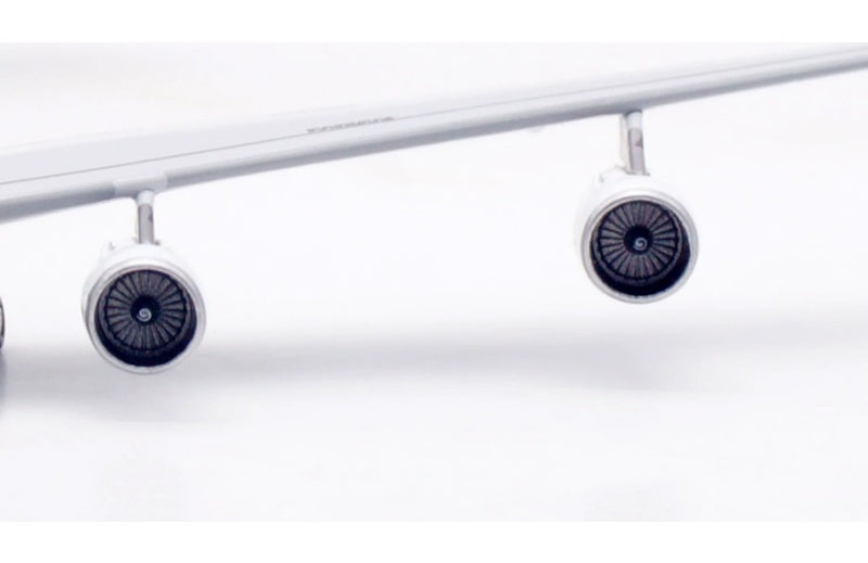 Aviation 1:400 Mahan Air A340-300 EP-MJF  DIECAST Model