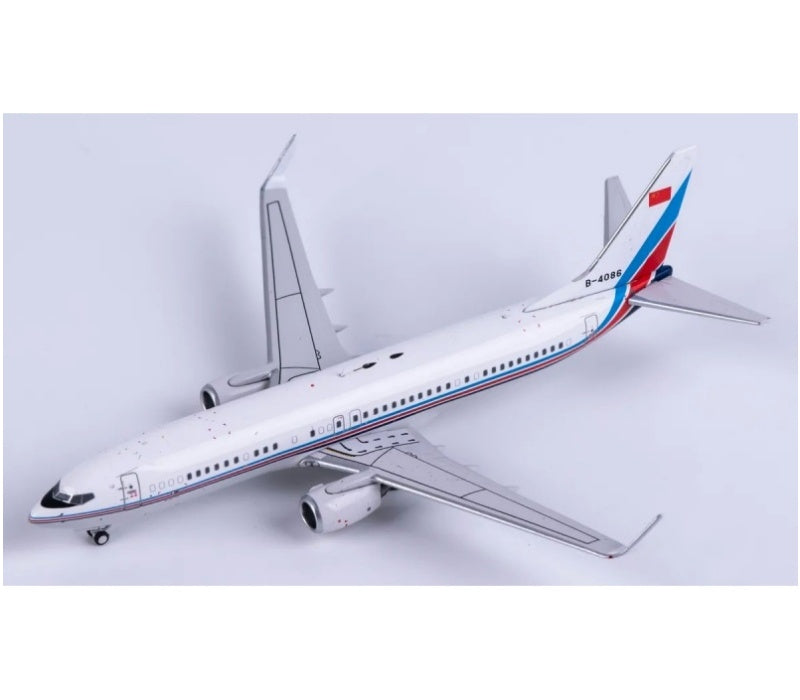 C Model 1:400 PLA Air Force Boeing 737-800 B-4086  DIECAST Model