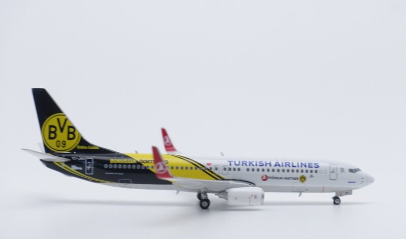 Phoenix 1:400 Turkish Airlines B737-800 TC-JHU DIECAST Model