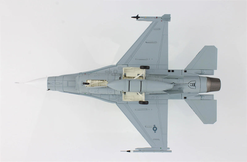 Hobby Master Lockheed F-16B Top 920458 40th Anniversary of Naval Aviation NSAWC 2009 1/72 Aircraft Pre-built Model
