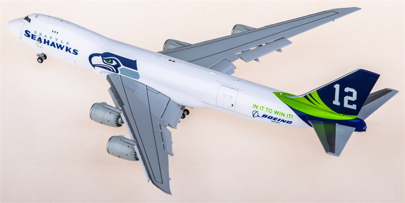 HX Models 1:400 Boeing 747-8F Flaps down N841BA Diecast Model view 2
