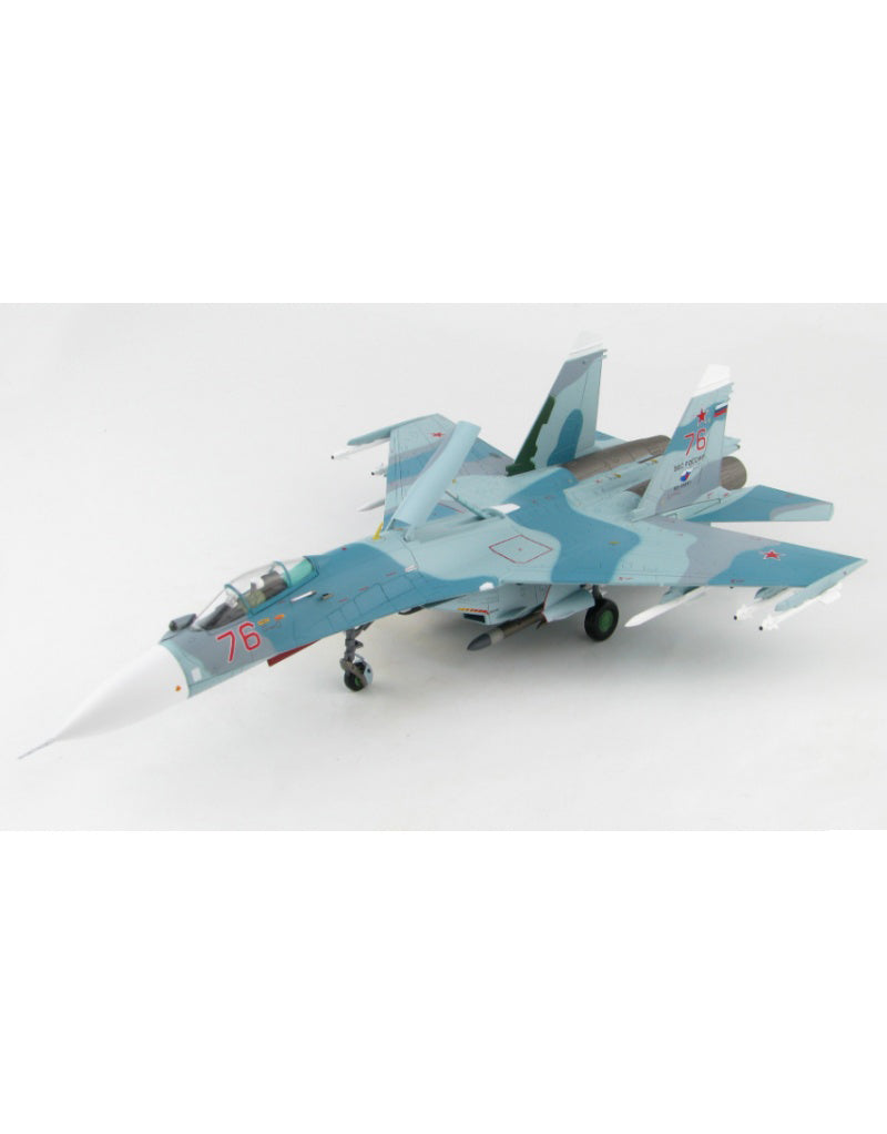 HOBBY MASTER Russian Air Force Su-27 Flanker B  1:72 Model 2016  Red 76 RF-95261