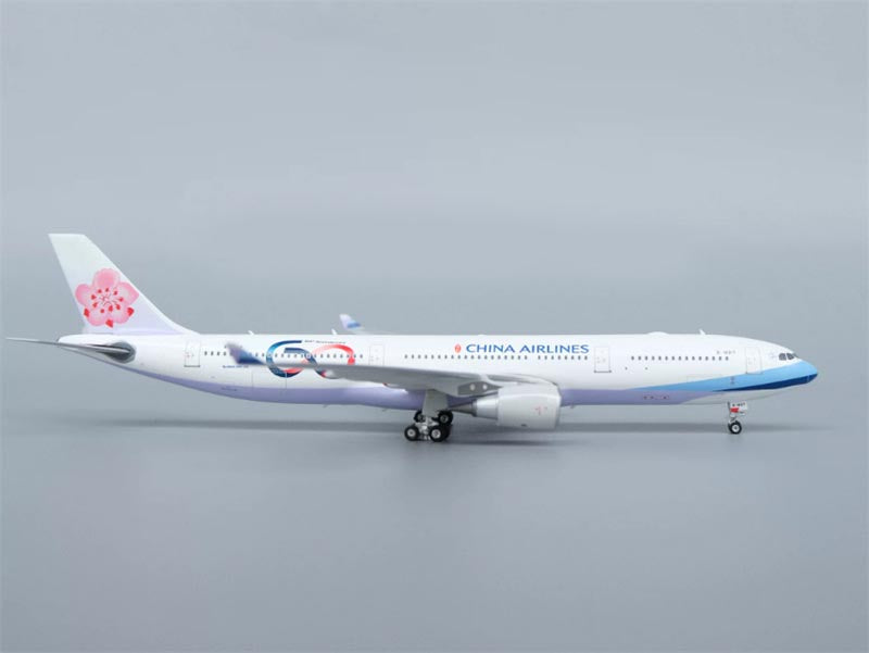 Phoenix 1:400 China Airlines A330-300 B-18317 DIECAST Model