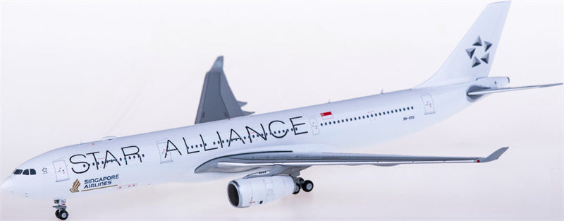 JC Wings Singapore Airlines Airbus A330-300 9V-STU Star Alliance 1:400 Diecast Model view 1
