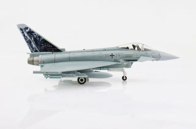 HOBBY MASTER Neurburg Air Base Germany EF-2000 JG 74 1:72 Model 2013  Bavarian Tigers 30+29