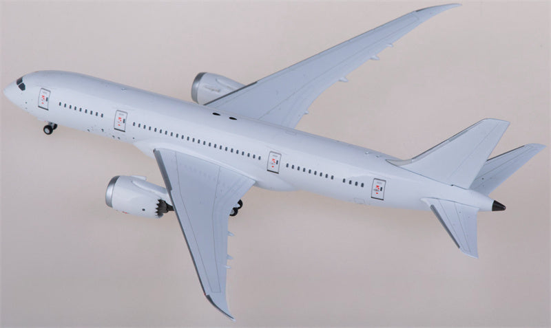 NG Models Boeing 787-8 RR Engine Blank 1:400 Diecast Model view 4