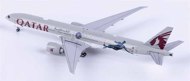NG Models Qatar Boeing 777-300ER A7-BEK 1:400 Diecast Model view 3