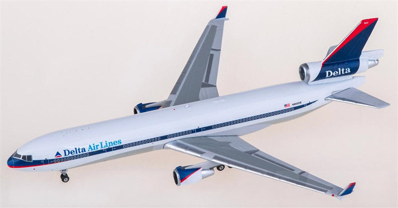 Phoenix Delta Air Lines McDonnell Douglas MD-11 N802DE 1:400 Diecast Model view 1