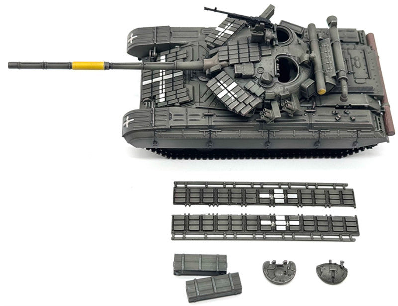 ARTISAN Ukrainian T-64BV main battle tank Wearing skirt armor 1:72 Tank Pre-built Model
