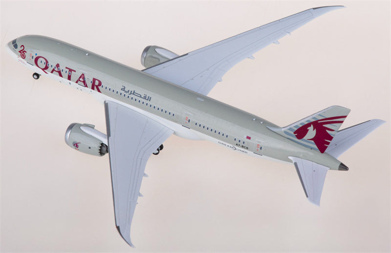 NG Models Qatar Boeing 787-8 Dreamliner A7-BCB 1:400 Diecast Model view 1