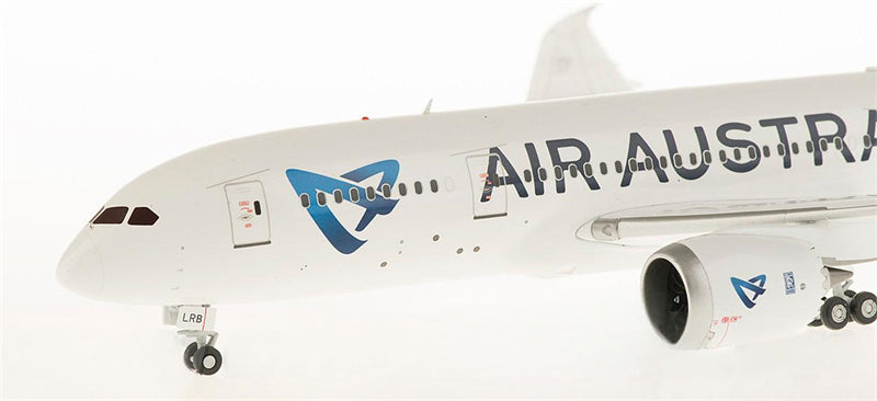 JC Wings Air Austral Boeing 787-8 F-OLRB 1:200 Diecast Model view 2