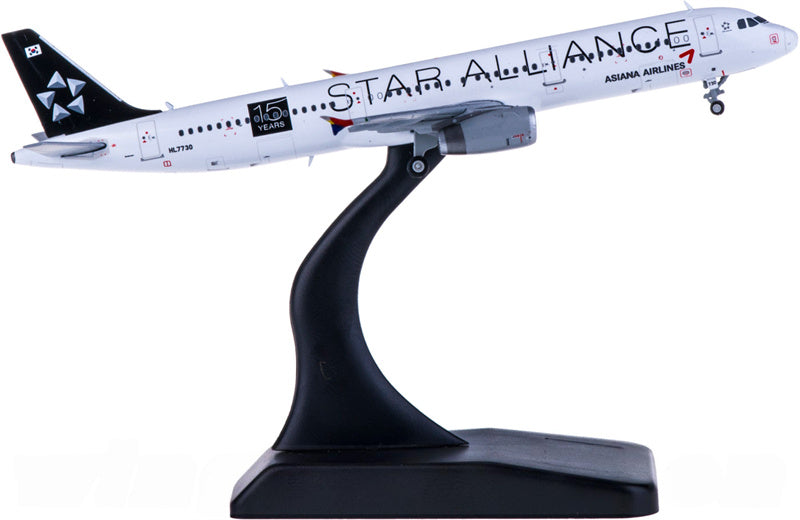 JC Wings Asiana Airbus A321 HL7730 Star Alliance 1:400 Diecast Model view 1