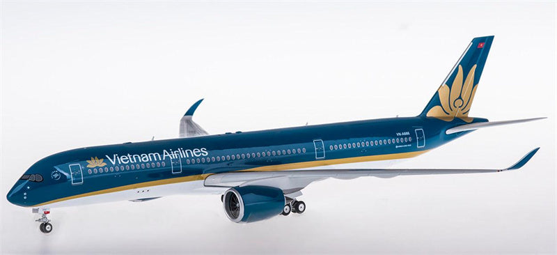 Eagle Vietnam Airlines for Airbus A350-900 VN-A886 1:200  Aircraft Pre-built  Airliner Model Display