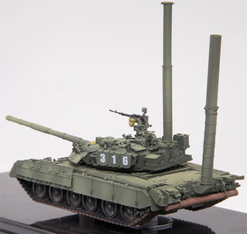 5M HOBBY Russian T-80U main battle tank shallow crossing device deployed version with switchable states w/ random tank numbers 1:72 Tank Pre-built Model