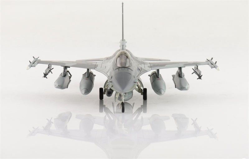 HOBBY MASTER F16C Fighting Falcon Polish Air ce 4068 32. Baza Lotnictwa Taktycznego Lask listopad 2019 1:72 Aircraft Pre-built Model