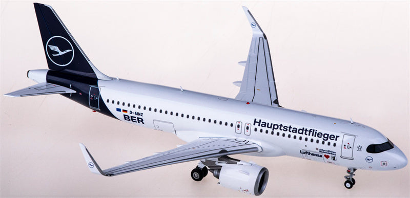 JC Wings Lufthansa Airbus A320neo D-AINZ 1:200 Diecast Model view 1