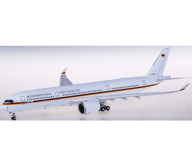 JC Wings Luftwaffe Airbus A350-900ACJ 10+03 Flaps down 1:200 Aircraft Pre-built  Airliner Model Display