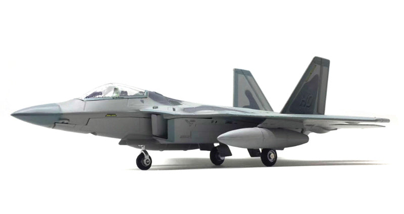 FLOZ US Lockheed Martin F-22 Raptor fighter jet 1:100 Aircraft Pre-built Model