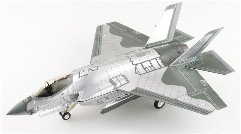 HOBBY MASTER F35C Lightning II JSF Mirror Coating XE-100/168733 US Navy August 2022 1:72 Aircraft Pre-built Model