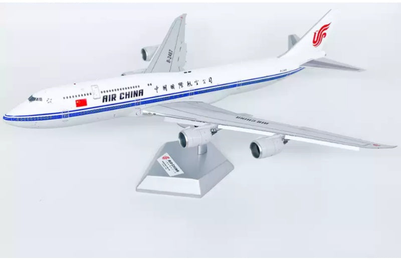 SQ Wings 1:200 Air China B747-8I B-2487 Flaps down DIECAST Model