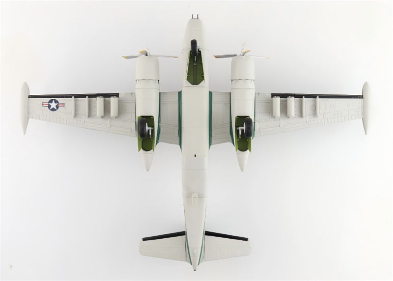 HOBBY MASTER USAF B-26K  1:72 Model 1960S Limited Edition Counter-Invader 64-17672