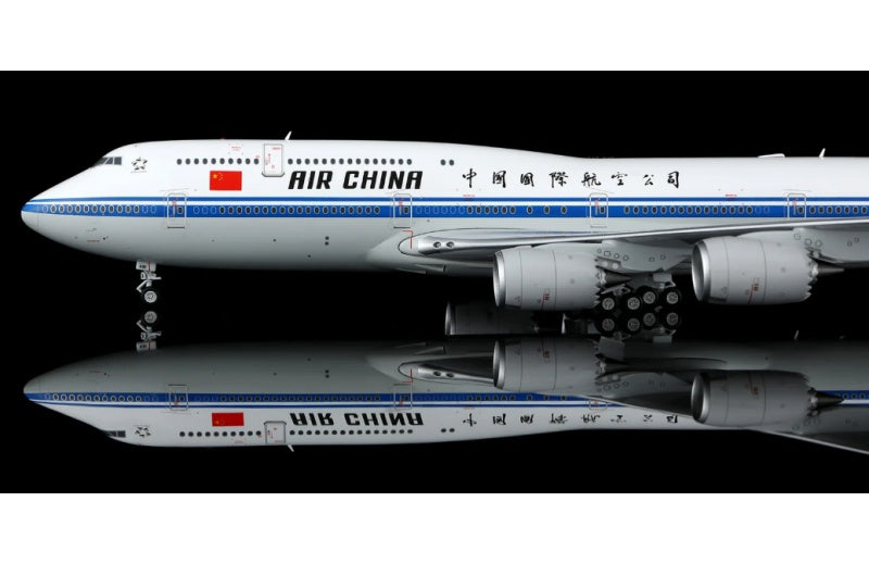 SQ Wings 1:200 Air China B747-8I B-2481 Standard Edition DIECAST Model