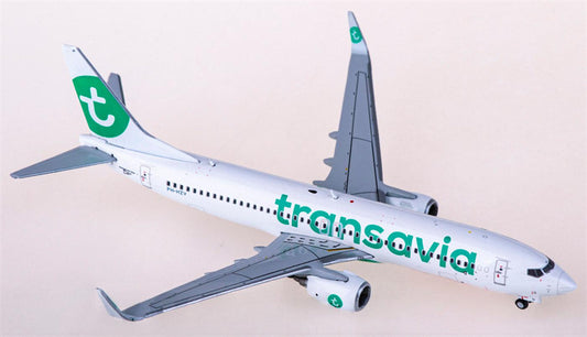 Geminijets Transavia Boeing 737-800 PH-HZV 1:400 Diecast Model view 1