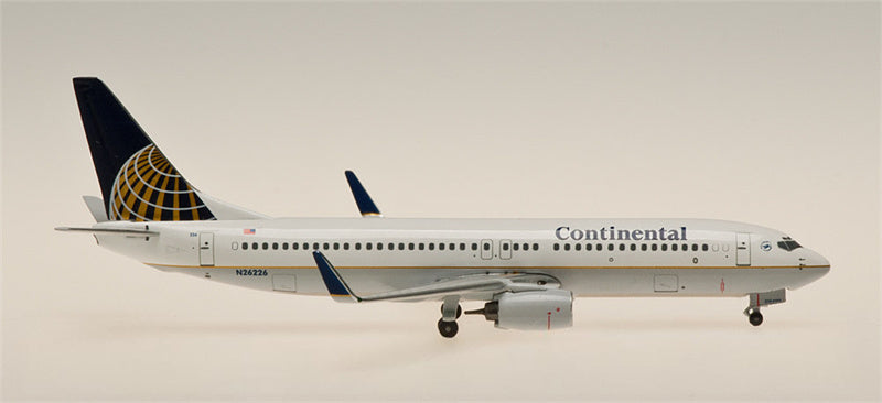AeroClassics Continental Airlines Boeing 737-800 N26226 1:400 Diecast Model view 1