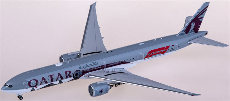 Phoenix Qatar Airways Boeing 777-300ER A7-BEL 1:400 Diecast Model view 2