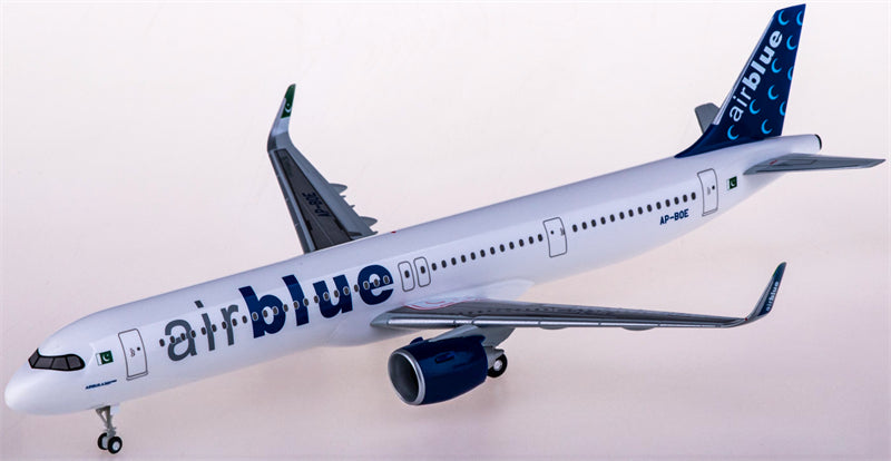 Hogan AirBlue Airbus A321neo AP-BOE 1:200 ABS Model view 1