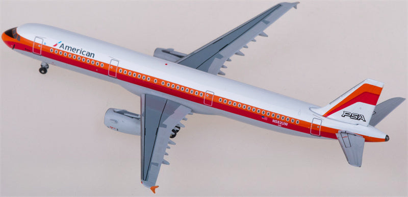 AeroClassics American Airlines Airbus A321 N582UW 1:400 Diecast Model view 1