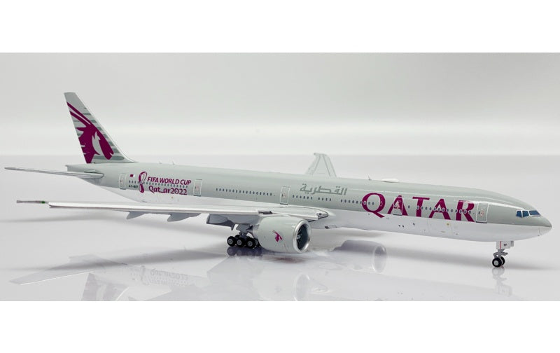 JC Wings 1:400 Qatar Airways B777-300ER A7-BEF Flaps down DIECAST Model